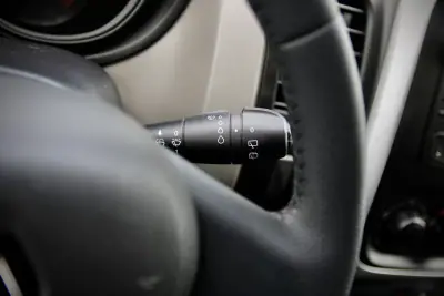 Renault 2019 - 16990 EUR, 188000 km - AUTO.MOTO.pt - 188000km - foto 13 de 21