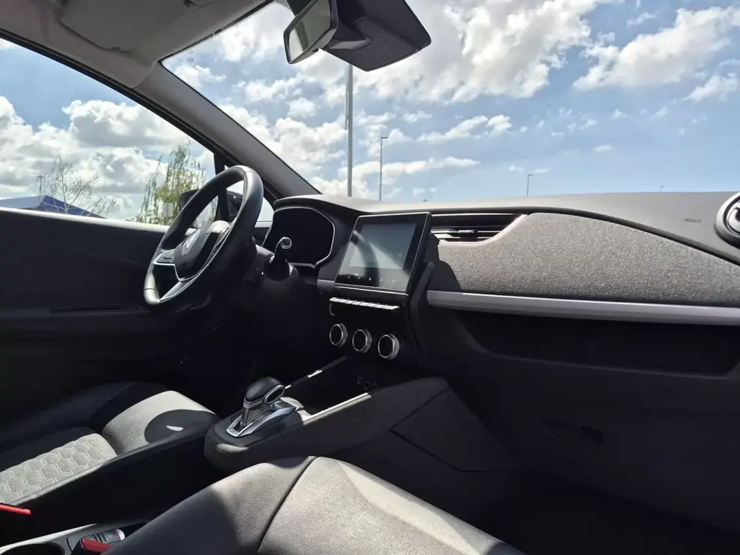 Renault Zoe 2021 - 15999 EUR, 27500 km - 27500km - foto 12 de 13