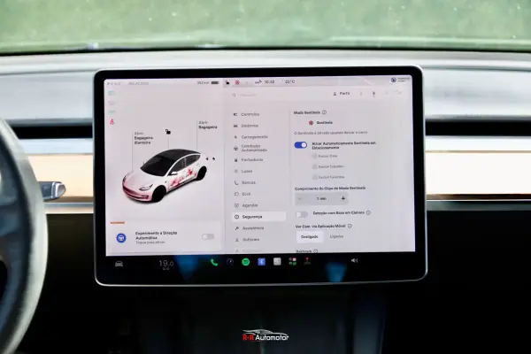 Tesla Model 3 2021 - 32400 EUR, 70000 km - AUTO.MOTO.pt - 70000km - foto 33 de 39