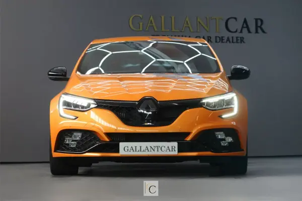 Renault Mégane 2023 - 65500 EUR, 4000 km - AUTO.MOTO.pt - 4000km - foto 7 de 29