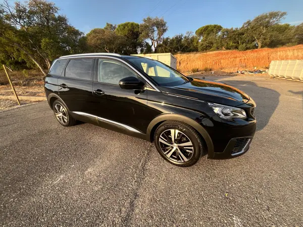 Peugeot 5008 2019
