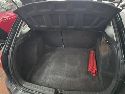 SEAT Ibiza ST 2010 - 2999 EUR, 269647 km - AUTO.MOTO.pt - 269647km - foto 8 de 17
