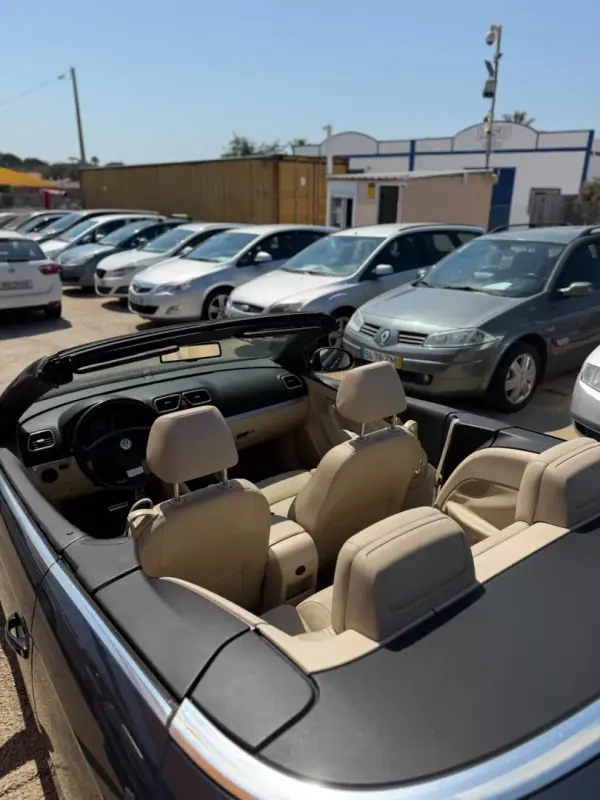 Volkswagen EOS 2007 - 9990 EUR, 148700 km - AUTO.MOTO.pt - 148700km - foto 13 de 14