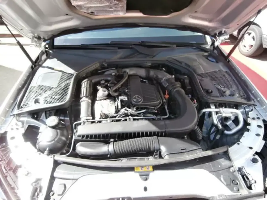 Mercedes-Benz C 200 2016 - 17500 EUR, 96661 km - 96661km - foto 33 de 35