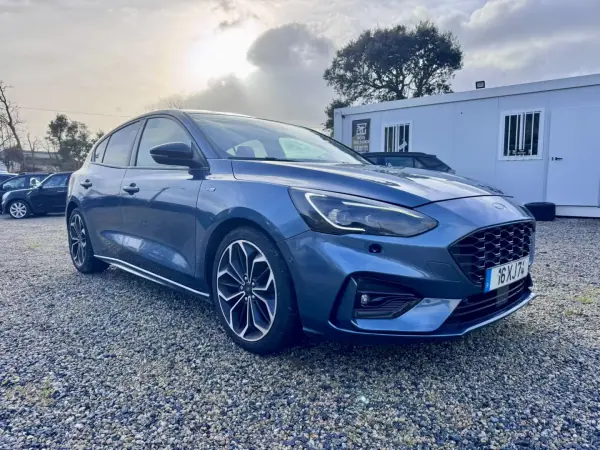 Ford Focus 2019 - 13900 EUR, 129500 km - AUTO.MOTO.pt - 129500km - foto 2 de 19