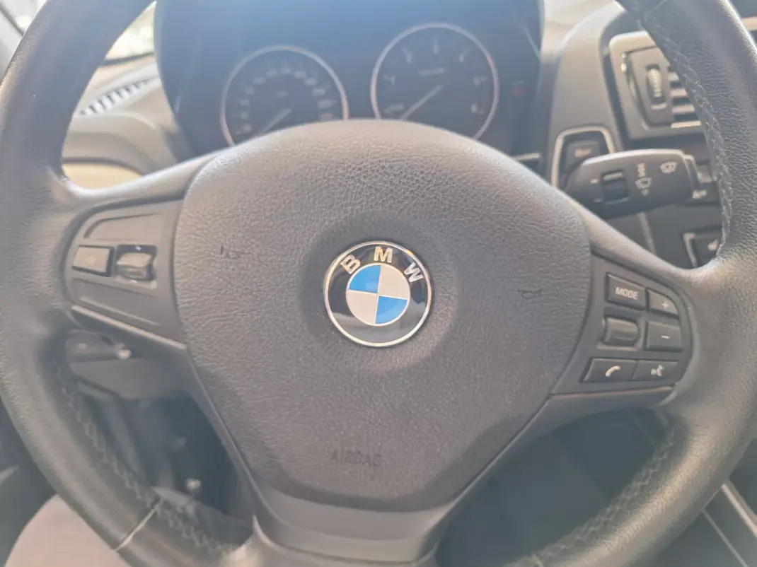 BMW 118 2013 - 11500 EUR, 170377 km - 170377km - foto 12 de 24