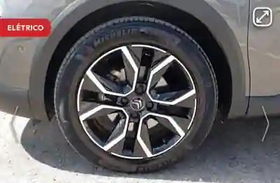 Citroën e-C4 2021 — foto 2 de 13