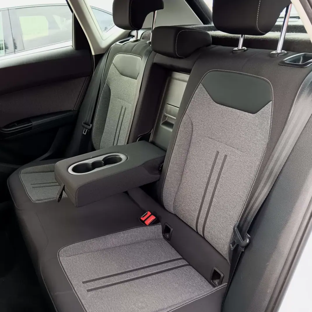 SEAT Ateca 2022 - 22500 EUR, 104680 km - AUTO.MOTO.pt - 104680km - foto 14 de 27