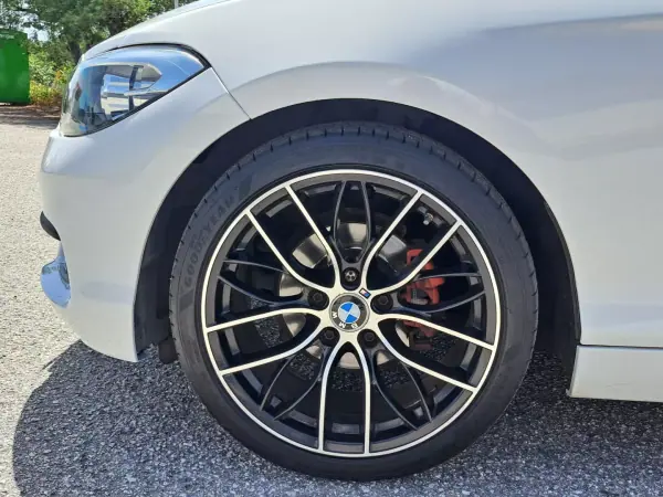 BMW 114 2015 - 11950 EUR, 244189 km - AUTO.MOTO.pt - 244189km - foto 23 de 48