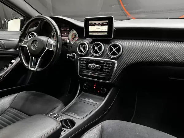 Mercedes-Benz A 180 2014 - 14990 EUR, 196000 km - AUTO.MOTO.pt - 196000km - foto 21 de 26