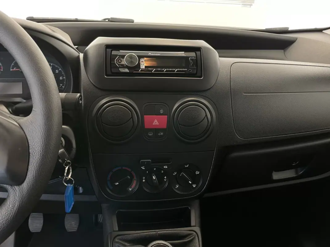 Fiat FIORINO 1.3 M-JET C/AC 2020 - 12500 EUR, 133060 km - AUTO.MOTO.pt - 133060km - foto 6 de 12