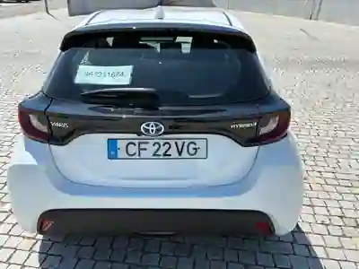 Toyota Yaris 2021 - 19500 EUR, 48750 km - AUTO.MOTO.pt - 48750km - foto 4 de 13