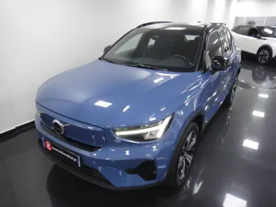 Volvo XC 40 2022 - 26990 EUR, 111000 km - AUTO.MOTO.pt - 111000km - foto 14 de 38