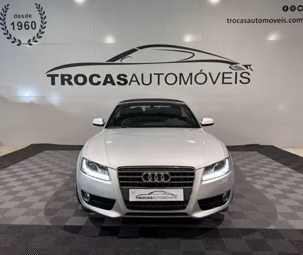 Audi A5 Cabrio 2009 - 15900 EUR, 186000 km - AUTO.MOTO.pt - 186000km - foto 5 de 45