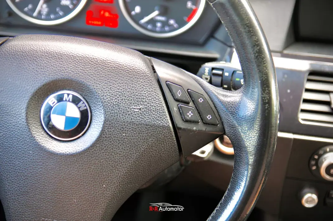 BMW 520 2008 - 9000 EUR, 343000 km - AUTO.MOTO.pt - 343000km - foto 18 de 34