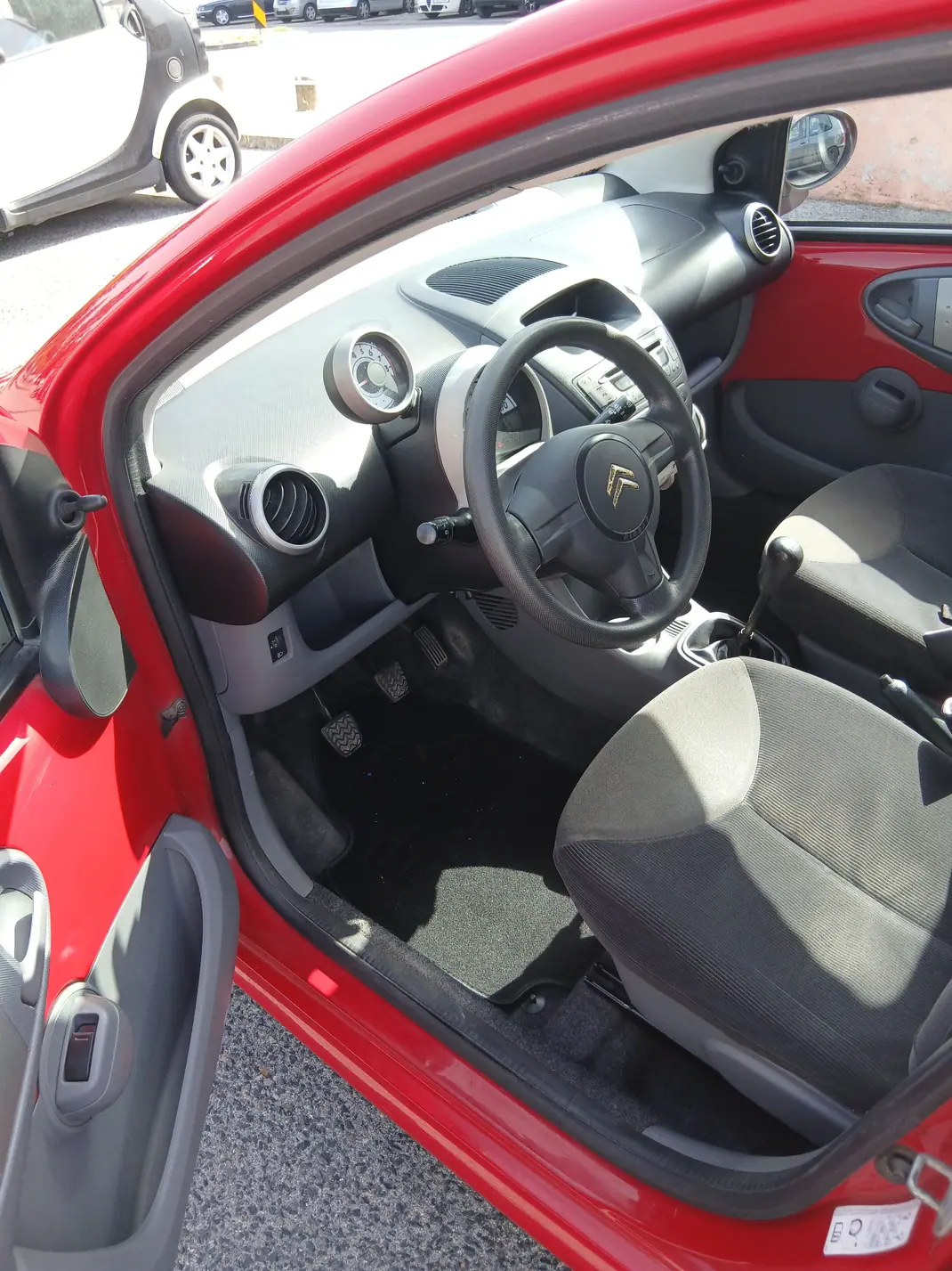 Citroën C1 2006 - 3750 EUR, 200000 km - 200000km - foto 6 de 11