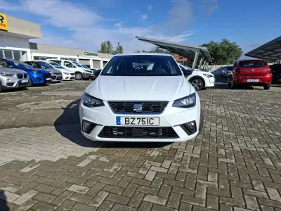SEAT Ibiza 2023 - 18250 EUR, 32700 km - AUTO.MOTO.pt - 32700km - foto 3 de 28