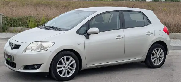 Toyota Auris 1.33 VVT-i Comfort 2009 Gasolina