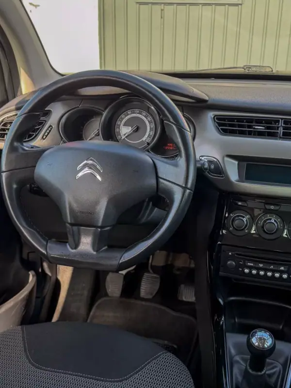 Citroën C3 2014 - 6750 EUR, 137000 km - AUTO.MOTO.pt - 137000km - foto 9 de 12