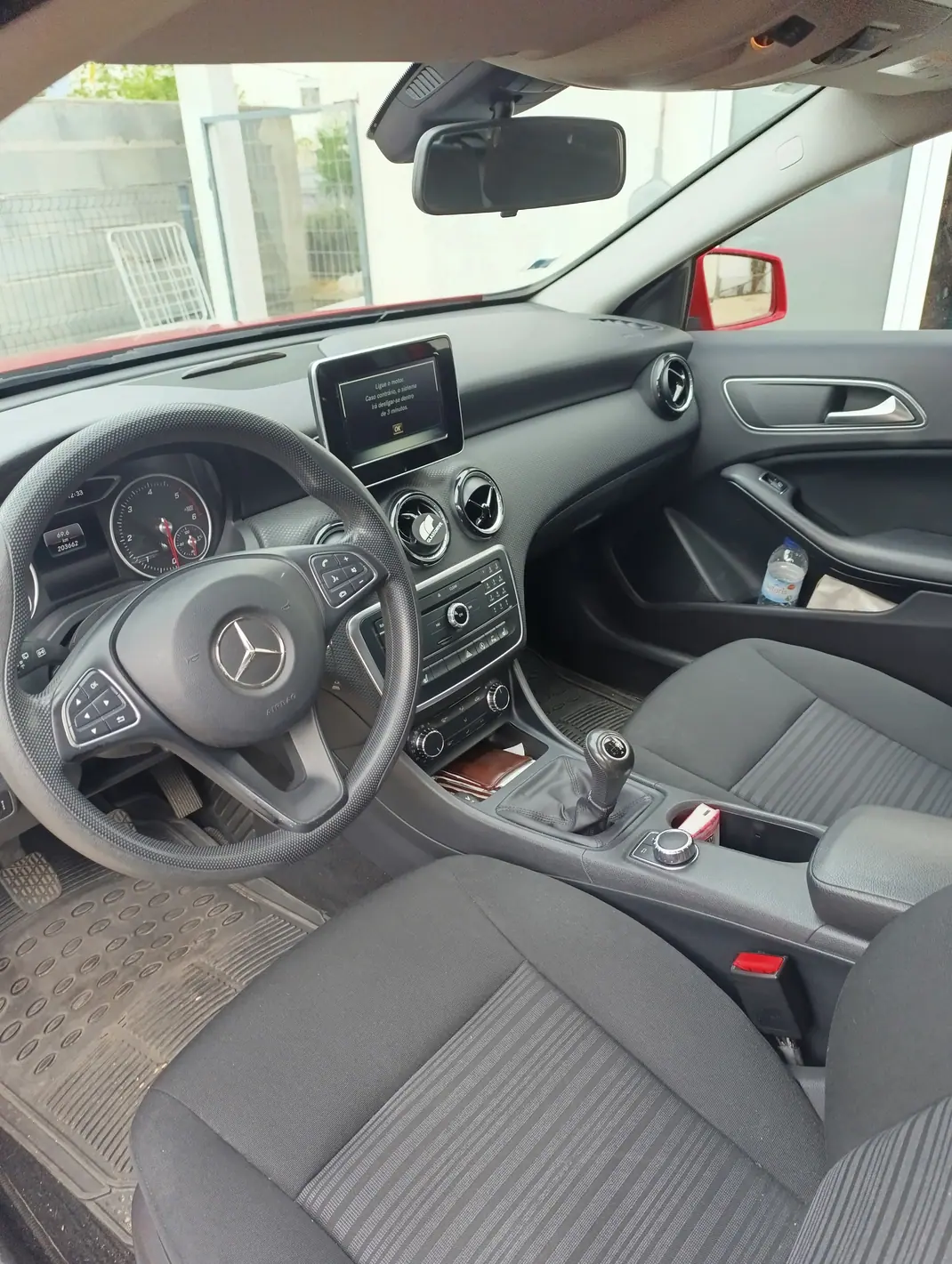 Mercedes-Benz A 160 2015 - 15750 EUR, 204000 km - AUTO.MOTO.pt - 204000km - foto 6 de 6