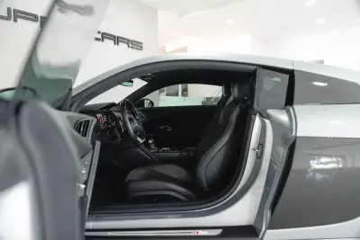 Audi R8 Coupé 2016 - 129950 EUR, 87000 km - AUTO.MOTO.pt - 87000km - foto 29 de 51