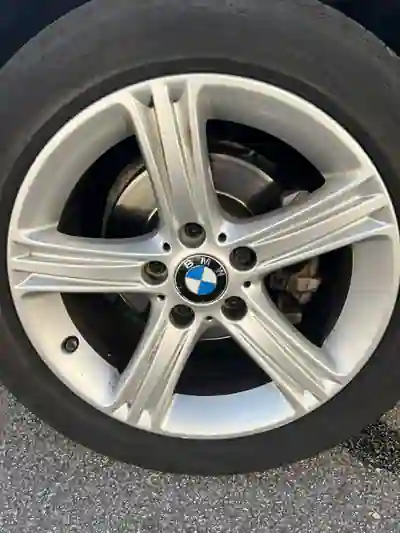 BMW 318 2015 - 13900 EUR, 270000 km - AUTO.MOTO.pt - 270000km - foto 10 de 12