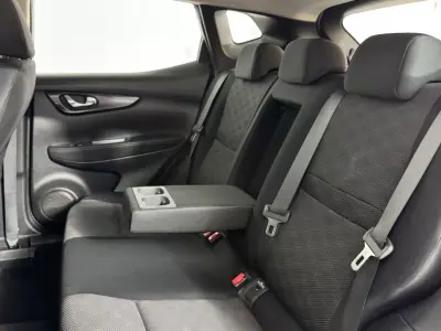 Nissan Qashqai 2015 - 13750 EUR, 96000 km - AUTO.MOTO.pt - 96000km - foto 36 de 45