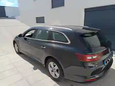 Renault Talisman Sport Tourer 2018 - 15750 EUR, 107000 km - AUTO.MOTO.pt - 107000km - foto 10 de 10