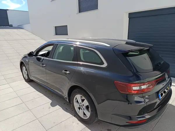Renault Talisman Sport Tourer 2018 - 15750 EUR, 107000 km - AUTO.MOTO.pt - 107000km - foto 10 de 10