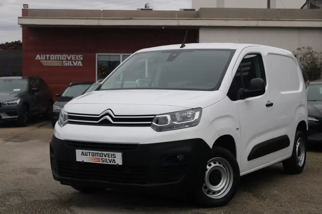 Citroën Berlingo 1.5 Bluehdi M Clube 102cv 2021 - 11990 EUR, 209000 km - AUTO.MOTO.pt - 209000km - foto 1 de 19