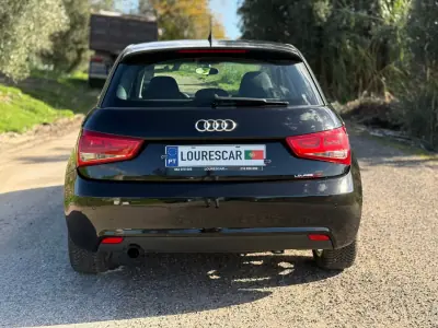 Audi A1 Sportback 2014 - 11500 EUR, 152000 km - AUTO.MOTO.pt - 152000km - foto 5 de 43