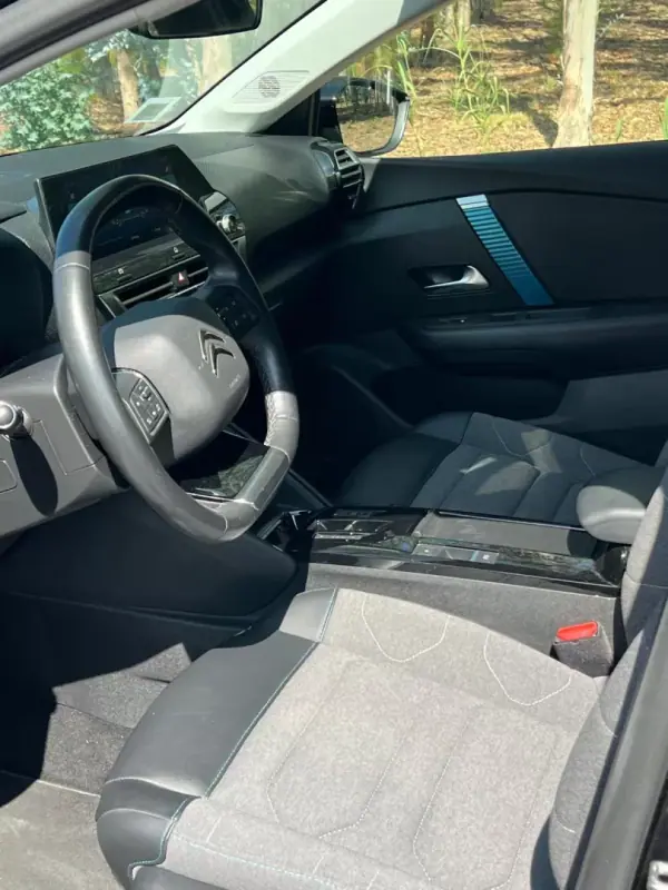 Citroën e-C4 2022 - 19900 EUR, 75680 km - AUTO.MOTO.pt - 75680km - foto 71 de 71