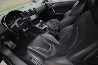 Audi TT Coupé 2009 - 14990 EUR, 207000 km - 207000km - foto 5 de 24