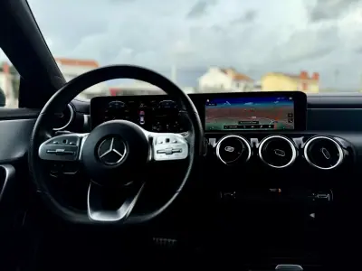 Mercedes-Benz CLA 180 2019 - 29950 EUR, 73000 km - AUTO.MOTO.pt - 73000km - foto 16 de 33