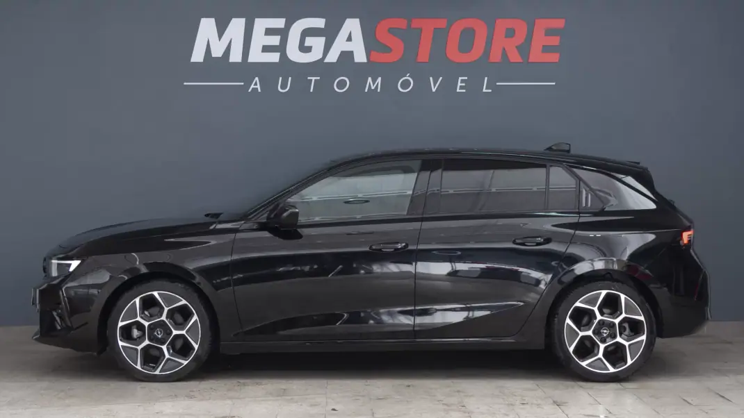 Opel Astra 2024 - 23900 EUR, 18000 km - AUTO.MOTO.pt - 18000km - foto 4 de 38