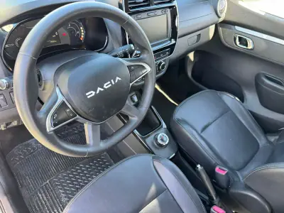 Dacia Spring 2023 - 12900 EUR, 119260 km - AUTO.MOTO.pt - 119260km - foto 17 de 26