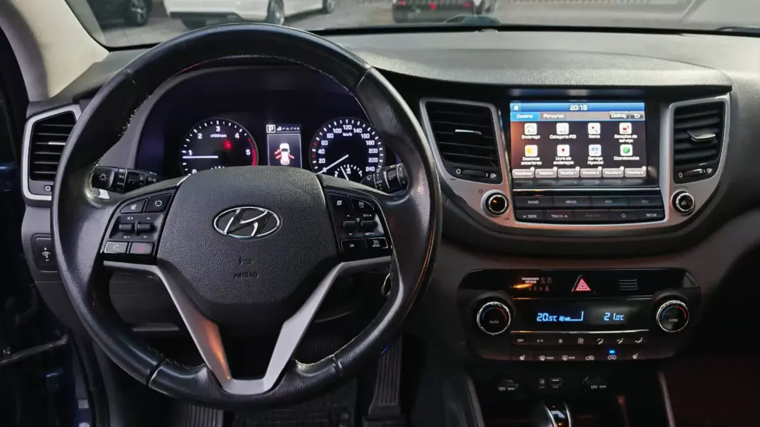 Hyundai Tucson 2018 - 14900 EUR, 297625 km - AUTO.MOTO.pt - 297625km - foto 11 de 17