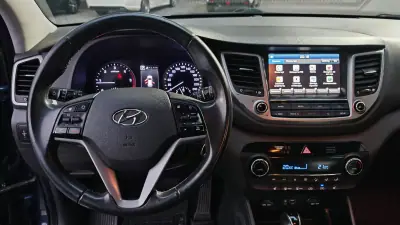 Hyundai Tucson 2018 - 14900 EUR, 297625 km - AUTO.MOTO.pt - 297625km - foto 11 de 17