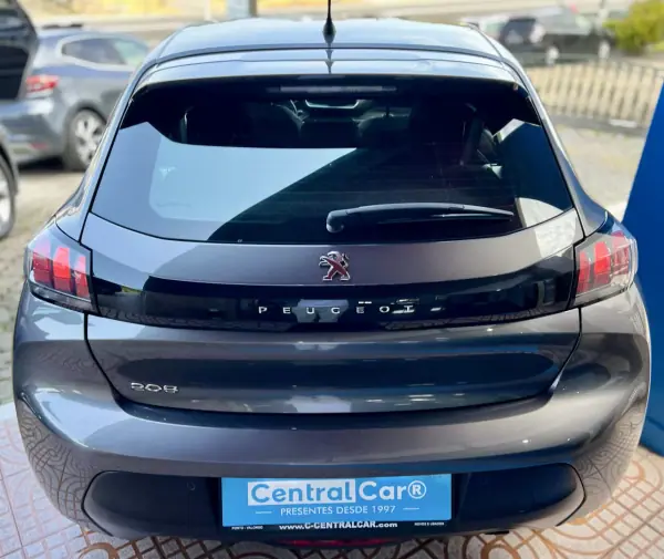 Peugeot 208 2022 - 14450 EUR, 93000 km - AUTO.MOTO.pt - 93000km - foto 10 de 28