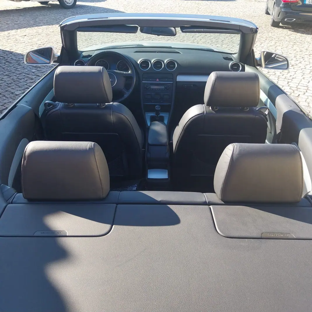 Audi A4 Cabrio 2003 - 9900 EUR, 121000 km - 121000km - foto 4 de 14