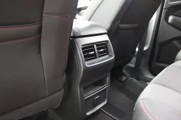 Ford S-Max 2019 - 29900 EUR, 230239 km - AUTO.MOTO.pt - 230239km - foto 18 de 26