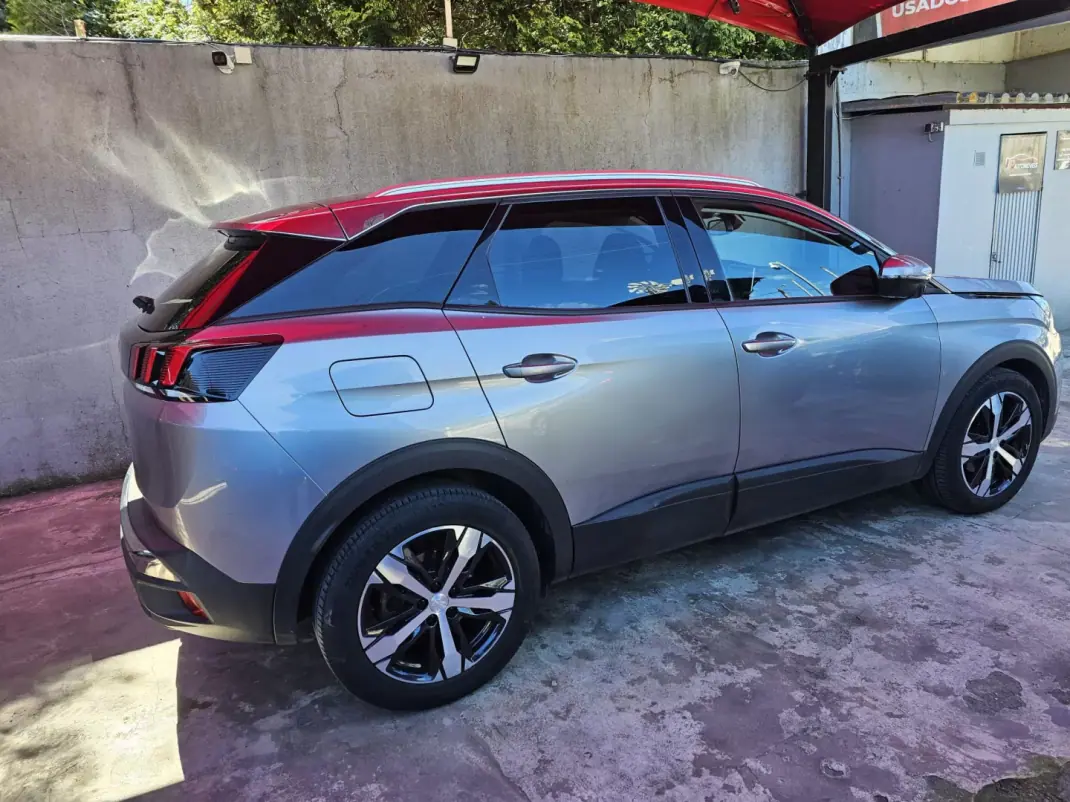 Peugeot 3008 2020 - 13999 EUR, 104000 km - AUTO.MOTO.pt - 104000km - foto 4 de 14