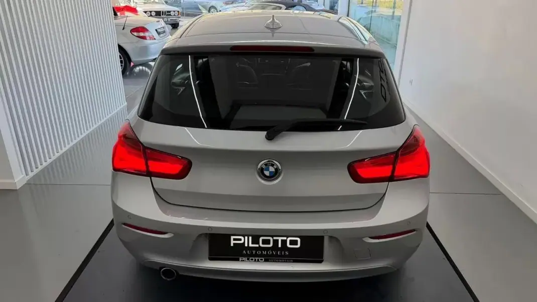 BMW 116 2017 - 12990 EUR, 176327 km - AUTO.MOTO.pt - 176327km - foto 8 de 25