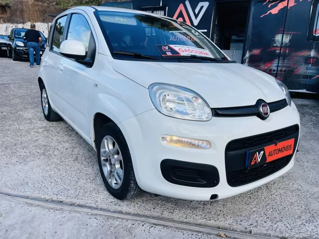 Fiat Panda 2018 - 8950 EUR, 104706 km - AUTO.MOTO.pt - 104706km - foto 1 de 11