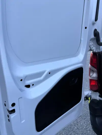 Citroën 2023 - 14999 EUR, 170703 km - AUTO.MOTO.pt - 170703km - foto 12 de 18