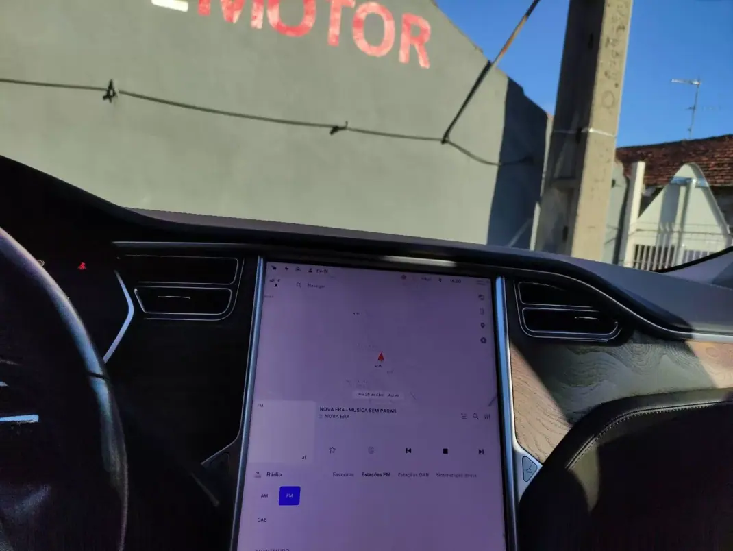 Tesla Model S 2017 - 34900 EUR, 150000 km - 150000km - foto 15 de 33
