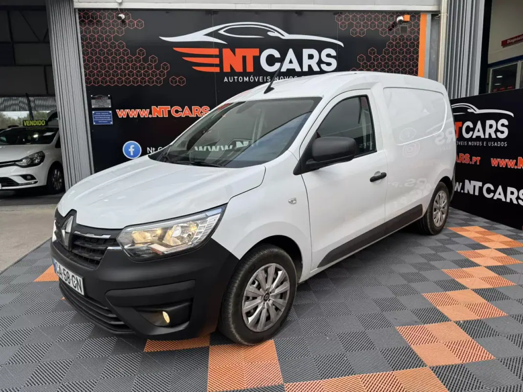Renault EXPRESS 1.5 Blue dCi 2LUG 2023 - 9900 EUR, 177712 km - AUTO.MOTO.pt - 177712km - foto 1 de 14