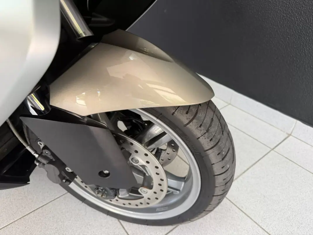 BMW C 650 GT 2012 - 5500 EUR, 31823 km - 31823km - foto 16 de 22