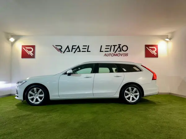 Volvo V90 2017 - 19750 EUR, 199000 km - AUTO.MOTO.pt - 199000km - foto 10 de 30