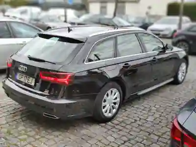 Audi A6 Avant 2017 - 22900 EUR, 175000 km - AUTO.MOTO.pt - 175000km - foto 8 de 15